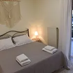 Denaxas
